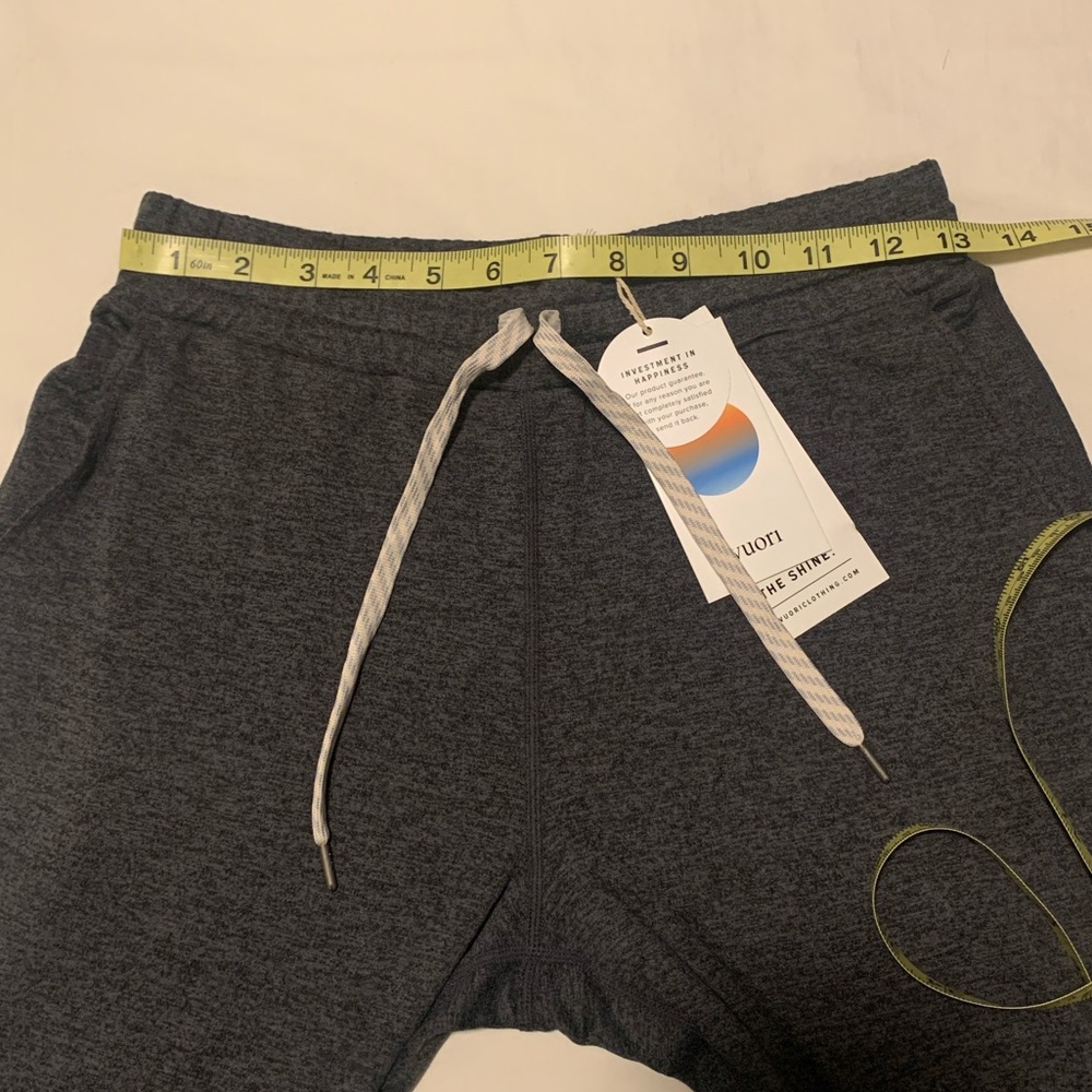 Vuori Charcoal Joggers - Picture 7 of 7